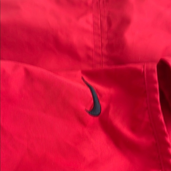Nike swoosh Golf Red Jacket relaxed zip windbreaker - Picture 11 of 11